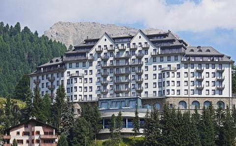 St. Moritz Walking Tour: Explore Legends and Luxury