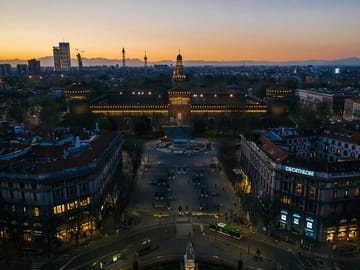Professional Photoshoot Experience at Sforzesco Castle, Milan