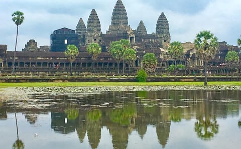 Private Full Day Tour of Angkor Wat and Surrounding Temples
