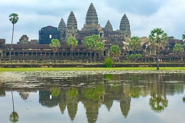 Angkor Wat, Ta Promh, Banteay Srei, Bayon temples Private Full Day Tour 5