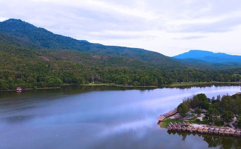 Bike Tour from Chiang Mai to Huay Tueng Thao Reservoir