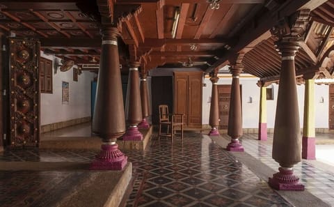 Cultural and Historical Tour of Chettinad and Madurai from Trichy