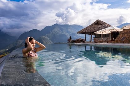 Luxury SAPA Biking Tour 2 days 1 night with Topas Ecolodge