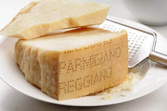 Parmigiano-Reggiano Cheese Factory Small group Tour From Parma photo 3