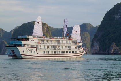 Bai Tu Long Luxury Cruises 2D/1N Tour: Kayaking, Swimming at the pristine places