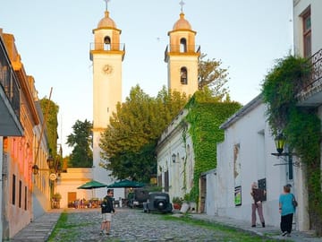 Two-Day Tour of Colonia de Sacramento from Buenos Aires