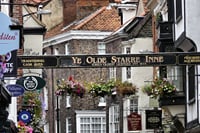 York Private Walking Tour with a Professional Guide 2