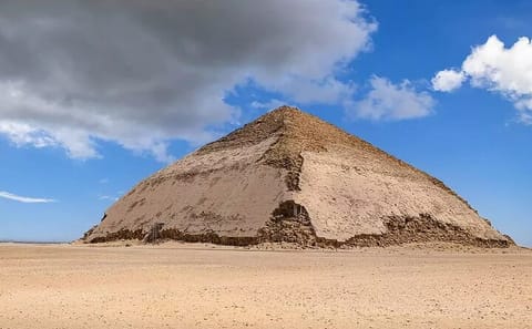 Saqqara, Memphis & Dahshur Pyramids Day Tour