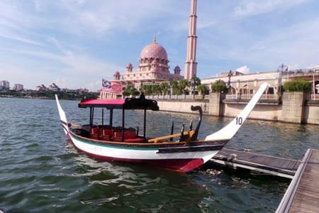 Putrajaya Tour with Boat Ride & Pink Mosque (SIC)