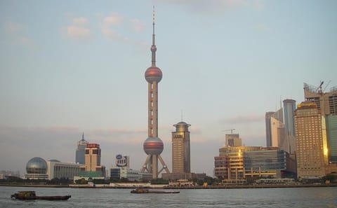 Oriental Pearl Tower Admission with Buffet Experience in Shanghai