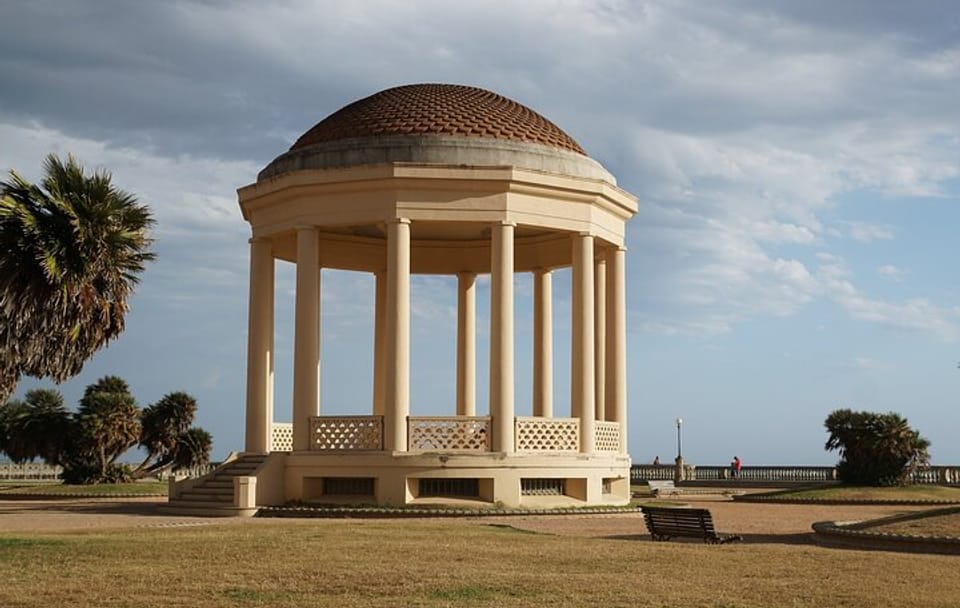 Private Historic Walking Tour in Livorno's Heritage Districts