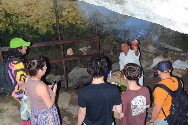 Aventura en cenote Yaxmuul Ceremonia y rapel del chamán maya