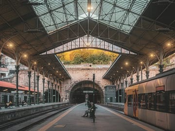 Photography Session at Sao Bento Station in Porto