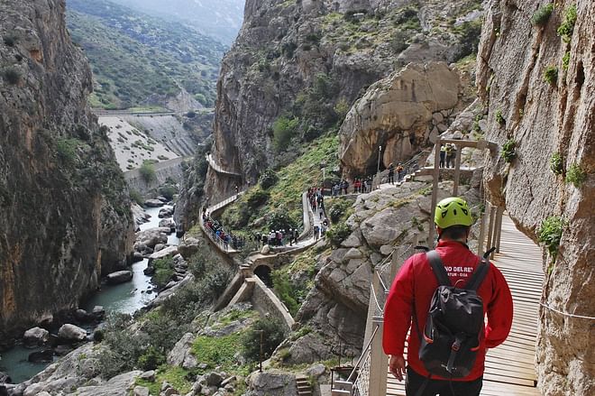 Guided bus tour to Caminito del Rey trekking route (from the Hotel Puerto Banús)