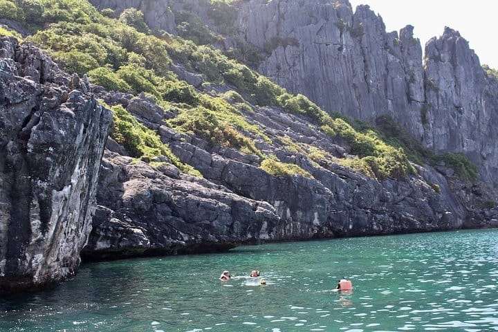 Angthong Park Speedboat Tour: Sightseeing & Snorkelling Adventure 8