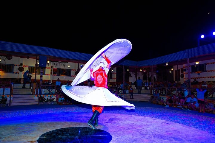 Hurghada Jeep Super Safari to Bedouin Village with Dinner & Show