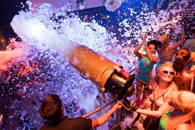 Mega Star Yacht Tour with Lunch, Foam Party & Transfer From Belek 2
