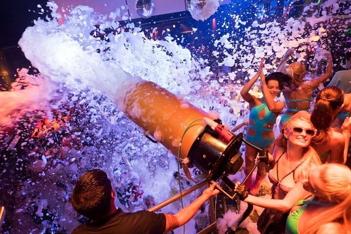 Mega Star Yacht Tour with Lunch, Foam Party & Transfer From Belek 2