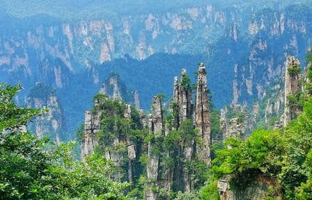 Private 3-Day Zhangjiajie Tour with Scenic Park Visits