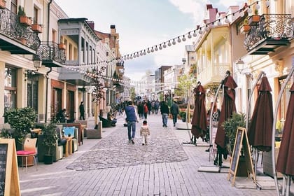 3 Full days in Georgia with private tour, free aiport