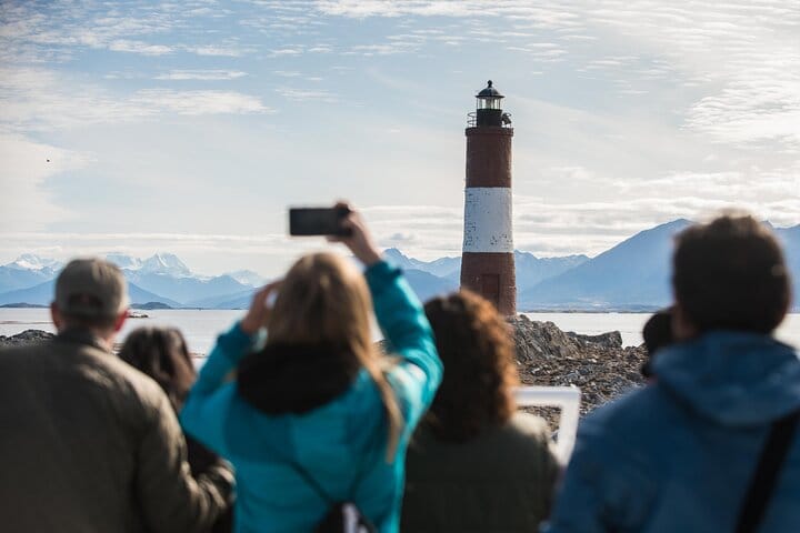 Martillo Island: Boat Trip to the Penguin Colony & Beagle Channel 2