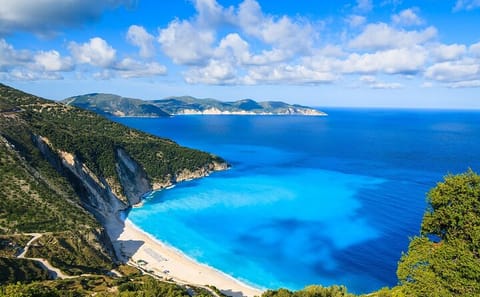 Private Half-Day Tour of Melissani Cave and Myrtos Beach