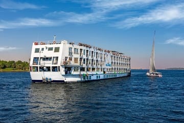 4 Days in 5* Nile cruise, Guided Aswan to Luxor, Hot Air Balloon