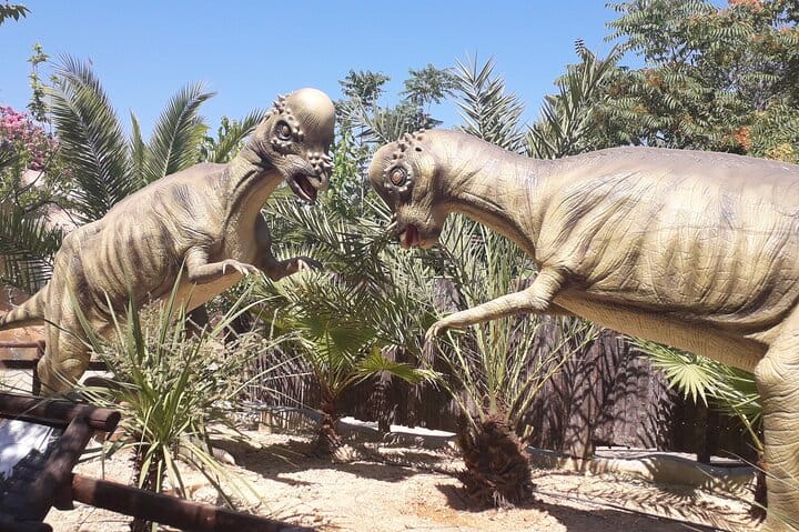 Family Day from Chania: CRETAquarium, Dinosauria Park, Heraklion  2