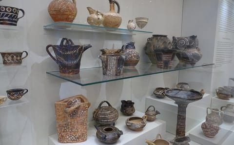Private Guided Tour of Heraklion Archaeological Museum and Knossos Palace
