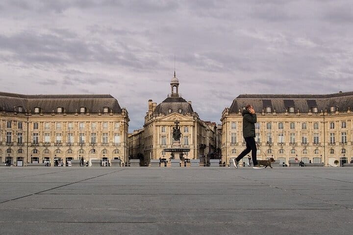 Bordeaux Private Walking Tour With A Professional Guide 3