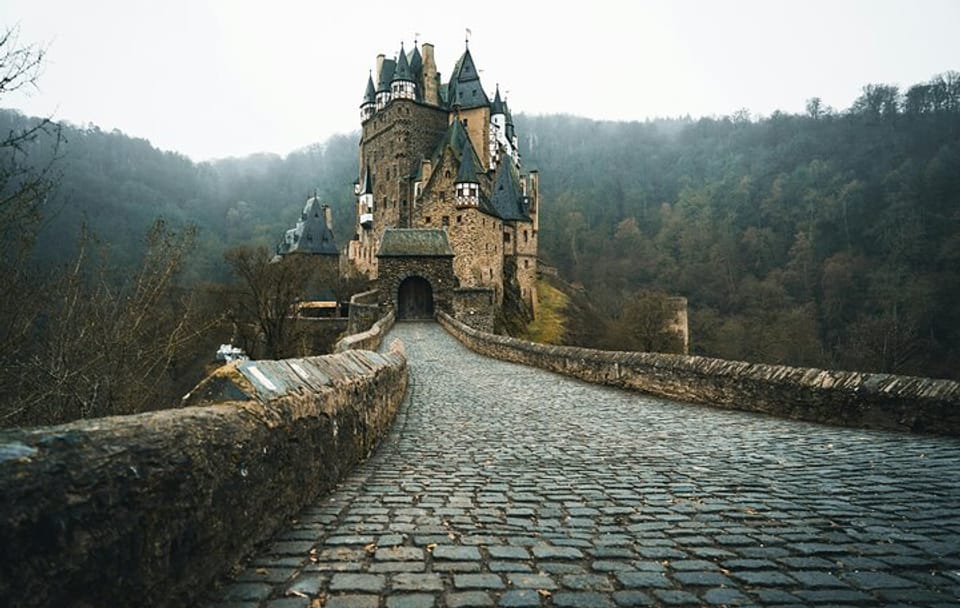 Private Tour of Eltz Castle from Koblenz with Transport