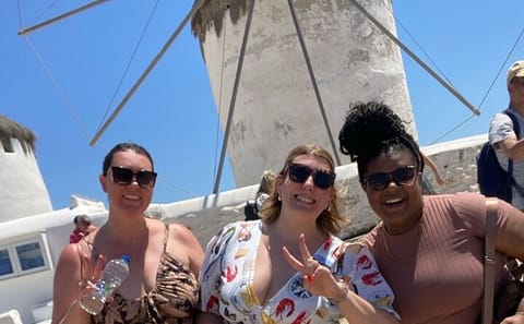 Mykonos Cultural Walk and Minivan Tour to Kalafati Beach