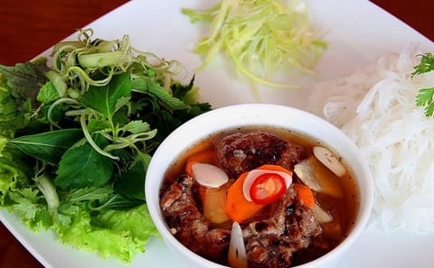 Hanoi Street Food Walking Tour: Group or Private Options