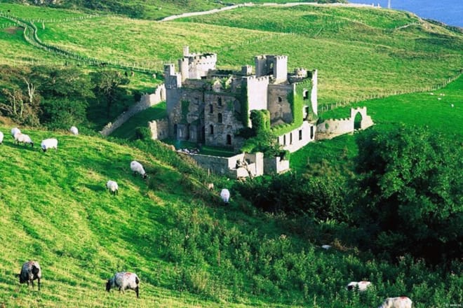 Connemara Pub Tour from Galway City. Private Guided.	 10