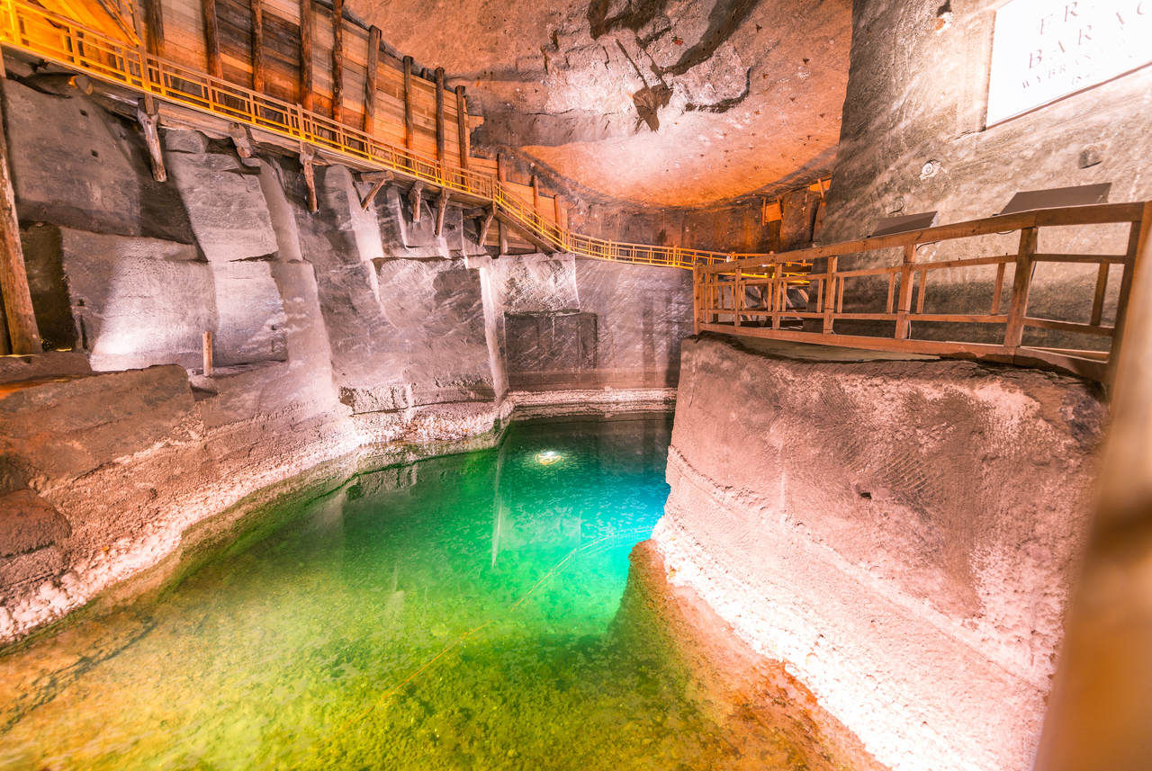 Wieliczka Salt Mine Italian Guided Tour with Private Transport