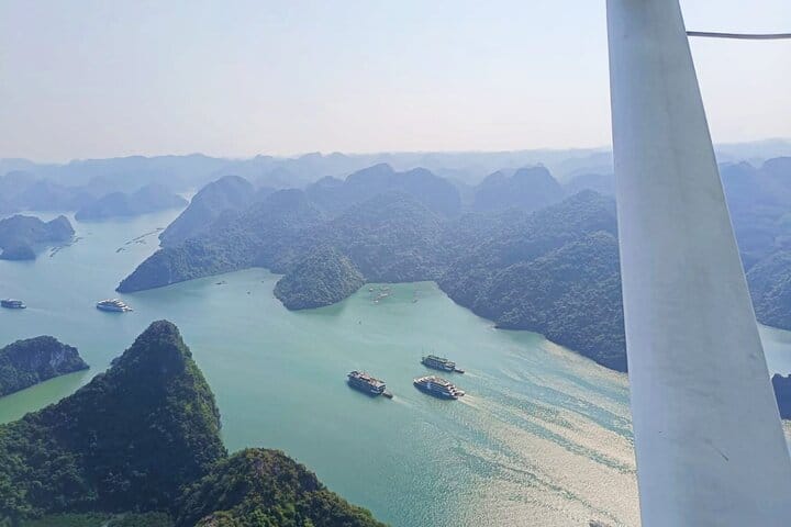 25 Minutes Scenic Halong Seaplane from Hanoi Transfer Expressway