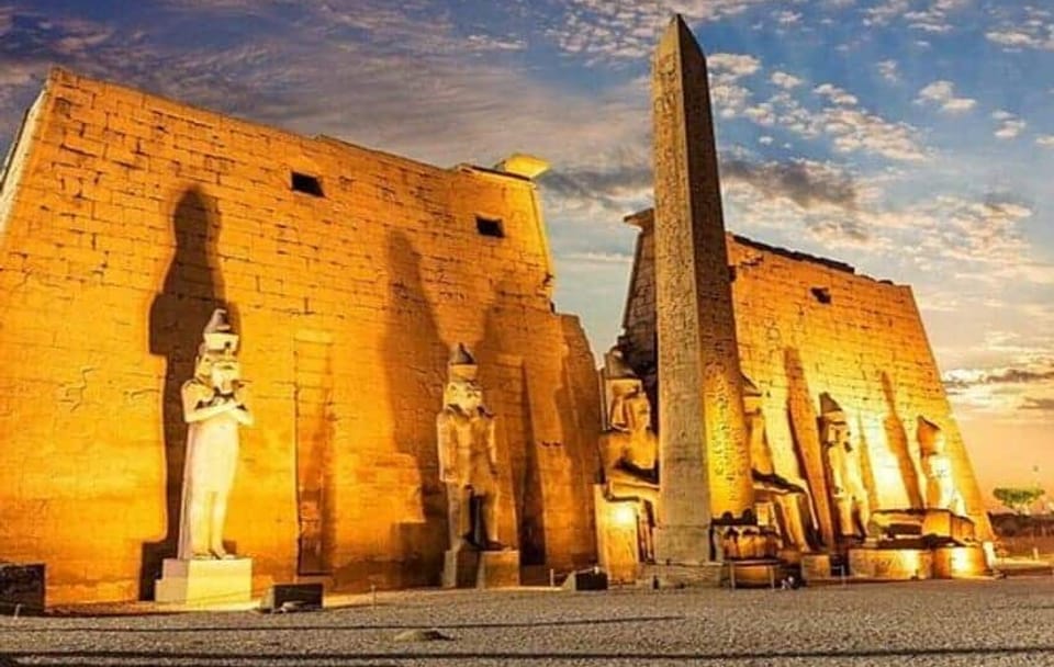 Two-Day Cultural Tour of Luxor with Dinner and Hotel Stay
