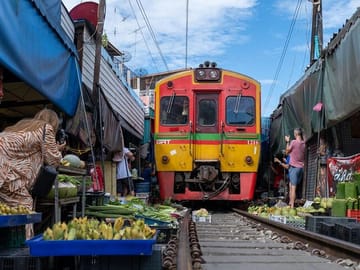 Bangkok: Damnoen Saduak Market and Maeklong Railway Market