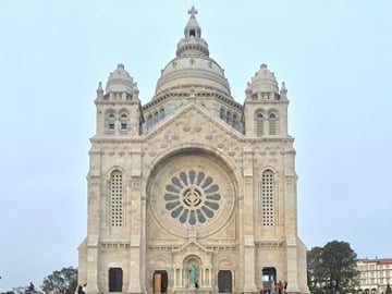 Santa Luzia Sanctuary