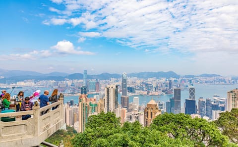 Hong Kong Landmarks Tour with Michelin Dim Sum Experience