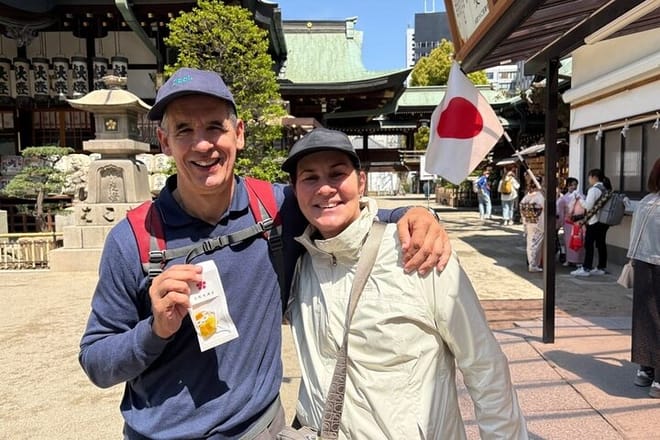 5-Hour Osaka Bike Tour to the Neighborhood of Osaka Castle 4