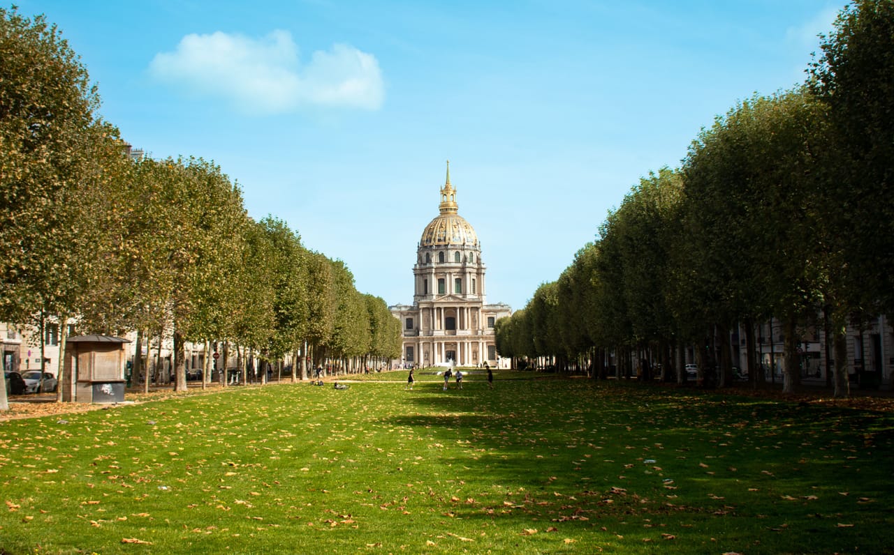 Paris: Napoleon's Tomb & Les Invalides Small Group Tour 5