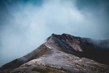 Irazu Volcano and Basilica of the Angels Half-Day Tour