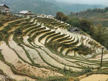 From Sa Pa: 5-Hour Muong Hoa Valley Trek and Ethnic Tribes