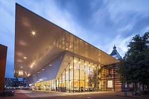 Stedelijk museum: contemporary art and inspirations