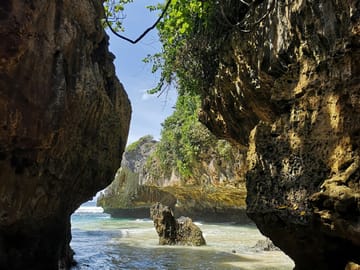 Gunung Payung Beach