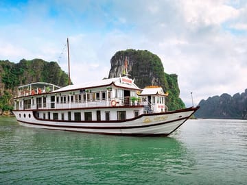From Hanoi: 2-Days Ha Long Bay Cruise with Surprise Cave & Island