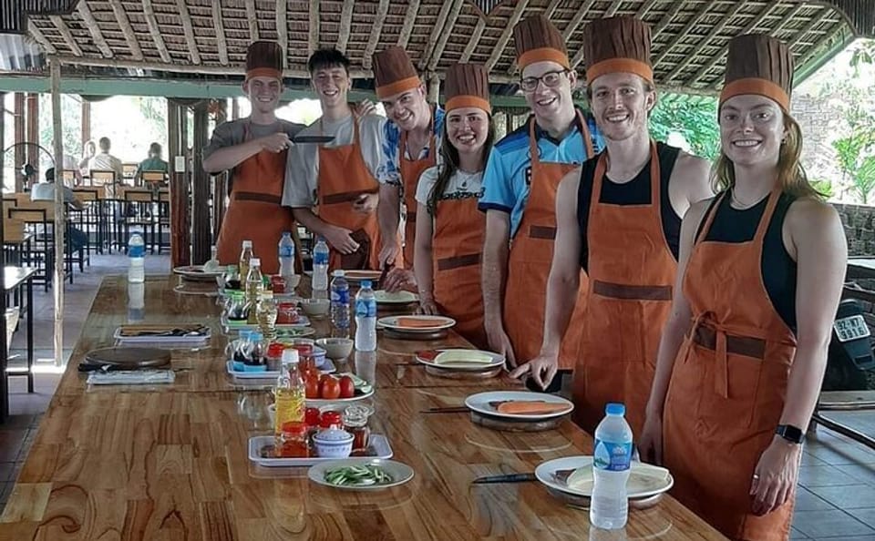 Hoi An Eco Cooking Class (Local Market, Basket Boat, COOKING)