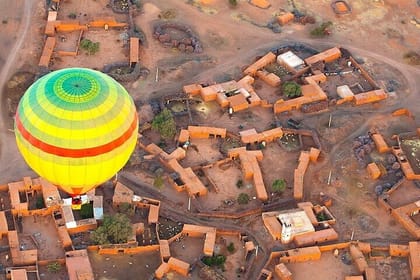 Sunrise Hot Air Balloon with Berber Breakfast