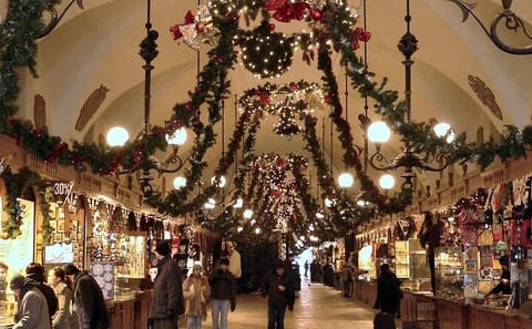 Kraków Christmas Walking Tour with Market Experience